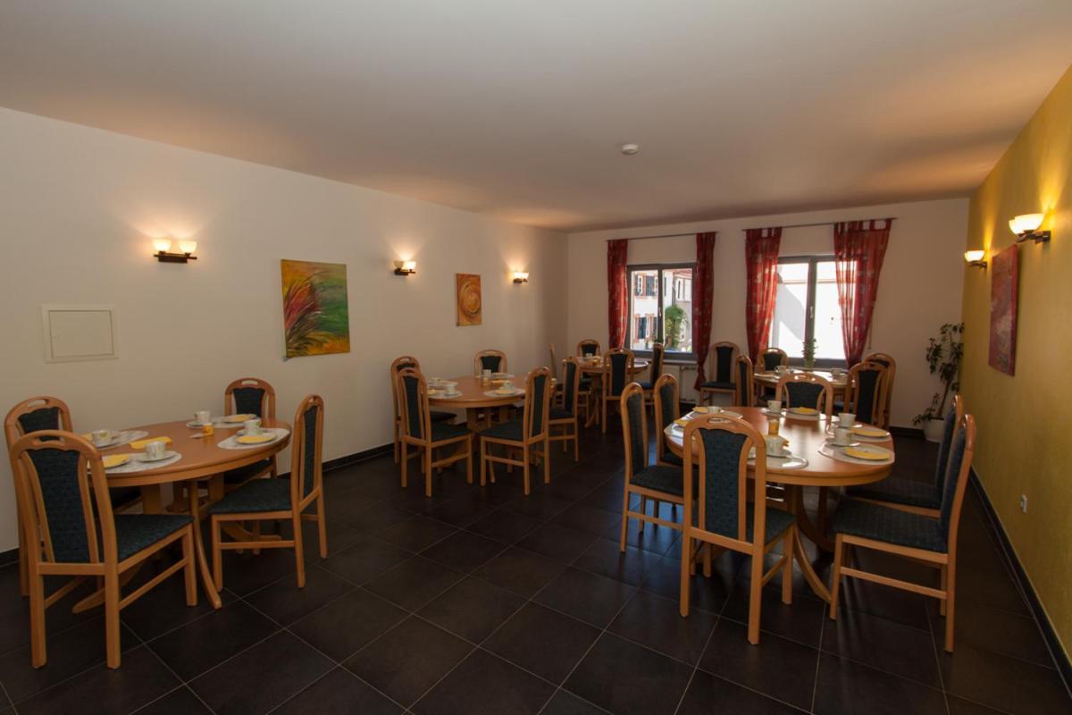 Zum Weinsticher, Weingut Anlag/Nichterlein Rhodt unter Rietburg Exteriör bild